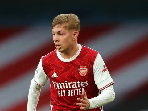 Được Villa mời chào, Smith Rowe đưa ra quyết định tương lai ở Arsenal