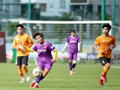 Đường đến World Cup sóng gió của tuyển nữ Việt Nam