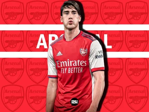 Sốc với mức lương khổng lồ của Vlahovic tại Arsenal