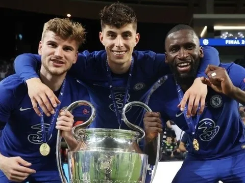 Duyên vào chung kết của Chelsea sau khi thay tướng giữa dòng