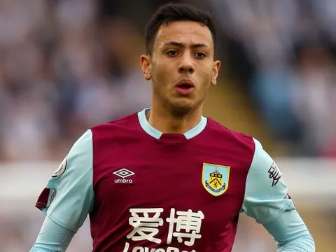 Được Man Utd theo đuổi, sao Burnley lần đầu lên tiếng