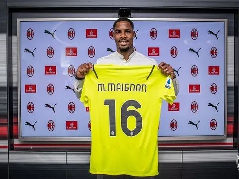 CHÍNH THỨC: AC Milan mua thủ môn xuất sắc nhất nước Pháp