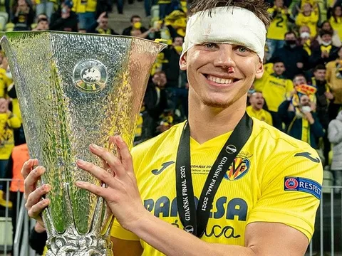 CHÍNH THỨC! Ngôi sao đầu tiên chia tay Tottenham