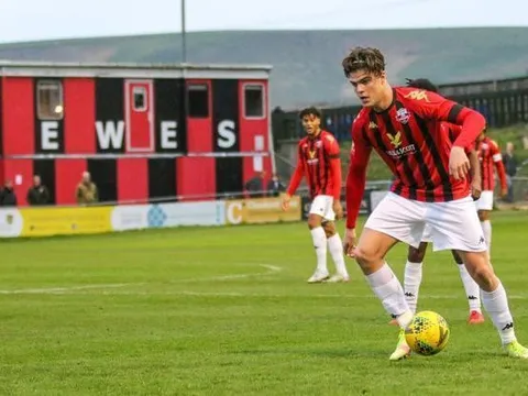 Tottenham bị cầu thủ bán chuyên từ chối, CĐV chán ngán