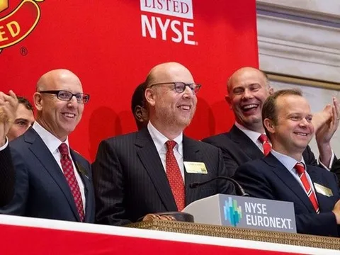 Xếp hạng ông chủ giàu nhất Premier League: Quá bất ngờ Liverpool