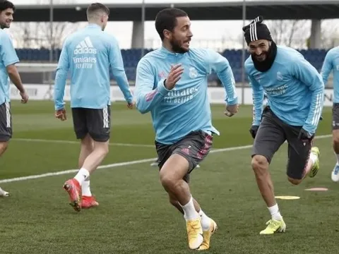 "Eden Hazard đang điên cuồng..."