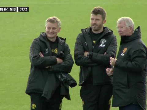 Người đặc biệt đến Carrington, fan Quỷ đỏ phát cuồng