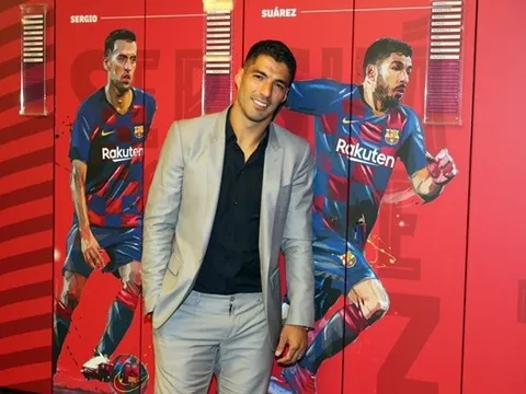 Suarez phản ứng ra sao khi Koeman yêu cầu rời Barca?