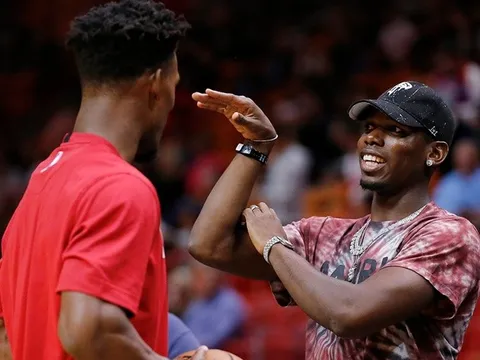 Rảnh rỗi không thi đấu, Pogba tranh thủ làm ngay 1 chuyện