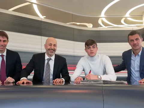 CHÍNH THỨC: Milan 'trói chân' thành công hậu duệ nhà Maldini