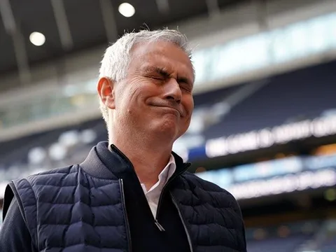 CHOÁNG! 2 trận thắng của Mourinho đều có 1 kịch bản như đúc điên rồ