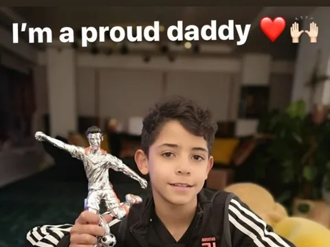 Ronaldo 'con' tiếp tục để lại dấu ấn lớn với đội trẻ Juventus