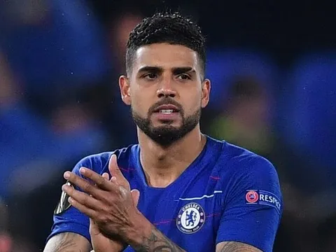 Chelsea đền hợp đồng, năn nỉ Lyon trả cầu thủ