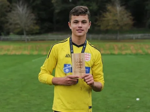 Man United chiêu mộ ngọc quý từ Arsenal