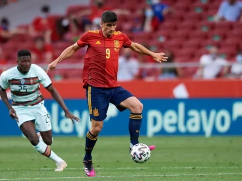 Enrique chỉ ra mối đe dọa lớn nhất của ĐT Tây Ban Nha