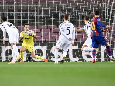 Buffon tạo nên kỷ lục đáng buồn cho Messi