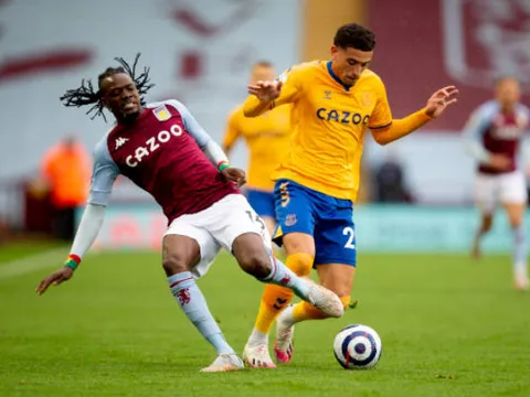 Everton hụt hơi trong cuộc đua vào top 4, CĐV vẫn ca ngợi 1 cái tên
