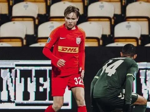Ngọc thô từ chối Liverpool có tài năng gì đặc biệt?