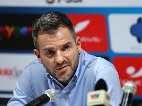 Thua ĐT Việt Nam, HLV Indonesia nổi điên với phóng viên trong phòng họp báo