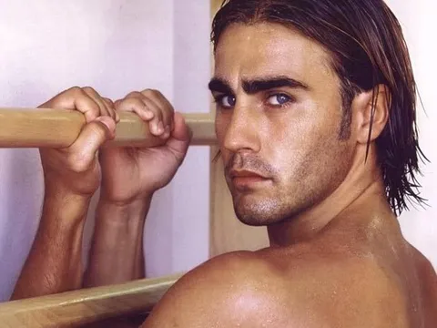 Fabio Cannavaro - Lãng tử nước Ý, hậu vệ gần nhất giành Quả bóng vàng