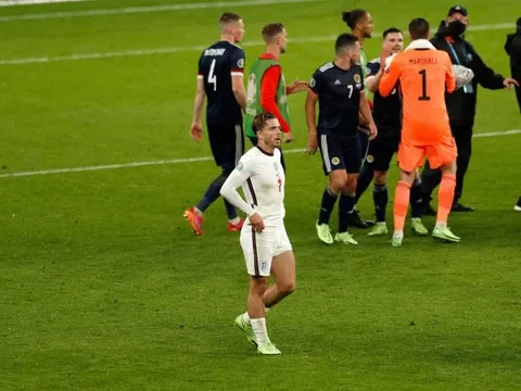 Fabregas kêu gọi Jack Grealish thể hiện 1 phẩm chất ở tuyển Anh