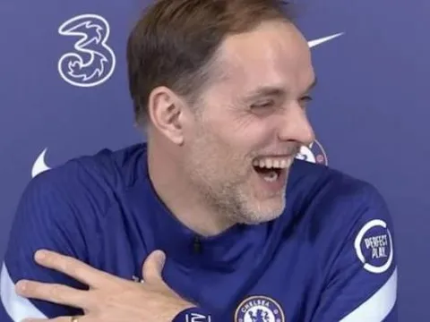 Fabrizio Romano hé lộ 2 tiền vệ trung tâm Chelsea đang theo sát