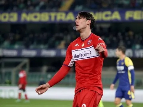 Fabrizio Romano hé lộ lý do ngăn cản Vlahovic đến Arsenal
