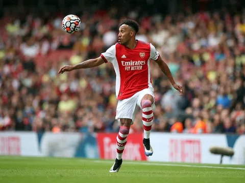 Fabrizio Romano làm rõ sự quan tâm của Barca với Aubameyang