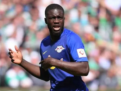 Fabrizio Romano lên tiếng, đã rõ kế hoạch cải thiện hàng thủ của Solskjaer