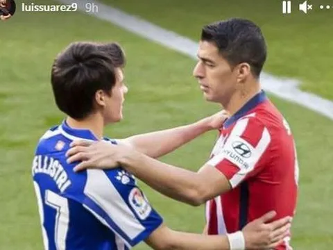 "Măng non" M.U quá hay, Suarez liền có động thái tuyệt vời