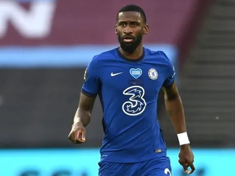 Fan Chelsea: "Chúng ta đang xem cái gì thế này?"