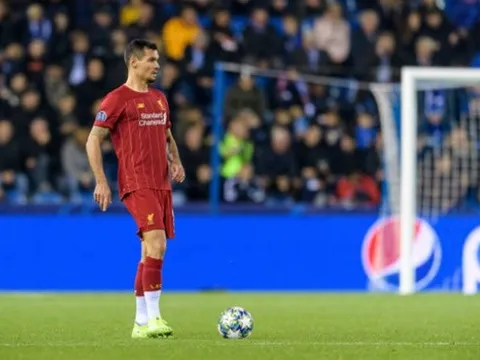 Fan Liverpool nổi khùng: "Đem tên kém cỏi đó biến khỏi đây!"
