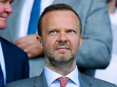 Fan Quỷ đỏ: "Nếu điều đó xảy ra, tôi phải xăm hình Ed Woodward"