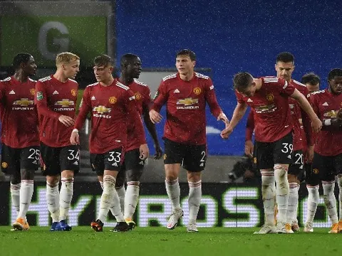 CHOÁNG! Liverpool là lý do khiến M.U bị đẩy vào bảng tử thần