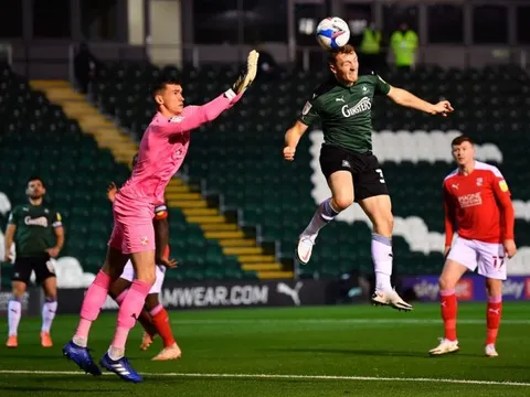 M.U đạt thỏa thuận cho mượn thủ môn 22 tuổi