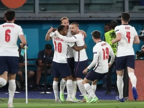 Ferdinand ca ngợi sao Man Utd như ngọn núi sừng sững