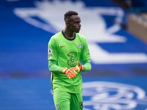 Ferdinand chỉ rõ một điểm yếu của Edouard Mendy