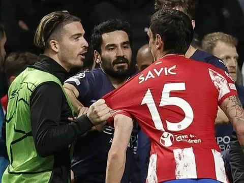 Ferdinand: "Có thể đó là sự ghen tị, cái giá 100 triệu bảng"
