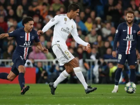 Ferdinand tiến cử 2 trung vệ cho Man Utd