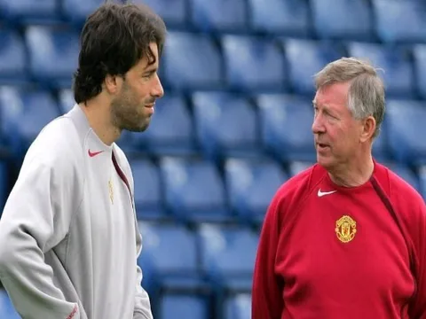 'Sát thủ vòng cấm' của Sir Alex gửi lời nhắn chân tình cho Martial