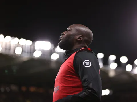 CHÍNH THỨC! Chelsea có án phạt dành cho Lukaku