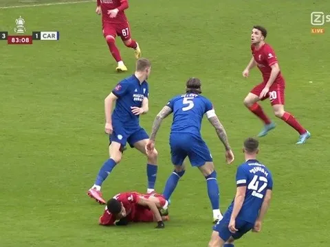 Klopp phá vỡ im lặng về chấn thương của Luis Diaz