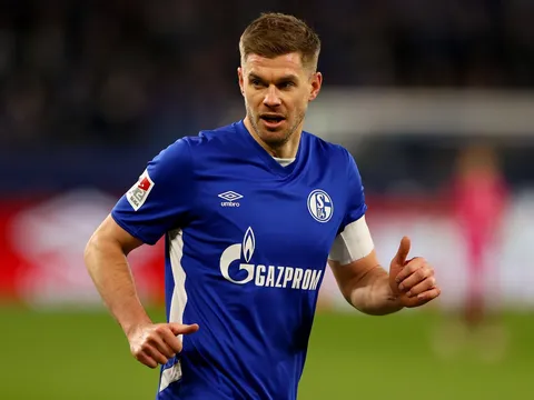 CLB Bundesliga hủy HĐ với nhà tài trợ Nga