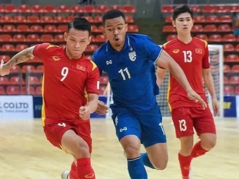 Vô địch Đông Nam Á, tuyển futsal Thái Lan vẫn tụt 3 bậc