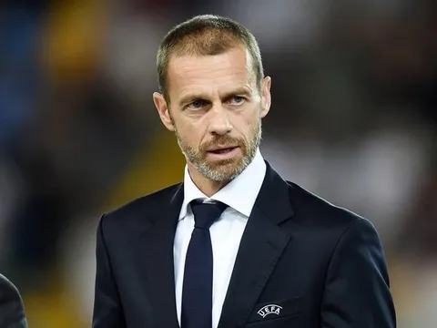 "Klopp và Guardiola đang phàn nàn vì phải chơi quá nhiều?"