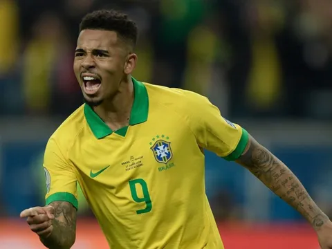 Gabriel Jesus: "1 hậu vệ khó chơi"