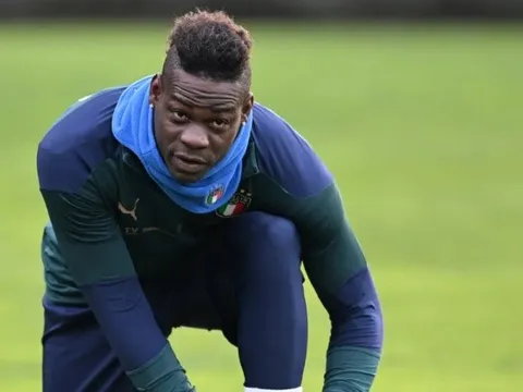 Gạch tên Balotelli, Mancini bày tỏ cảm xúc
