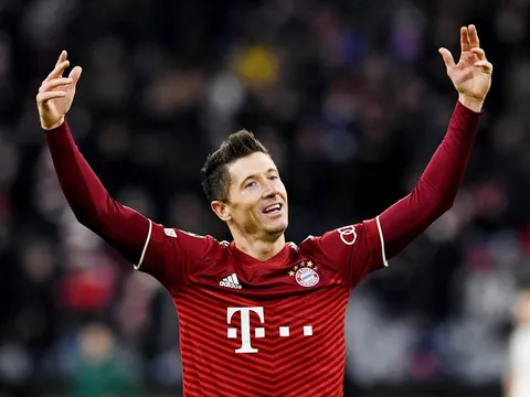 Romano: "Lewandowski có thể rời Bayern ngay lập tức"