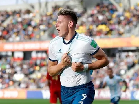 ''Sát thủ'' trẻ Argentina lọt mắt xanh đại diện Premier League