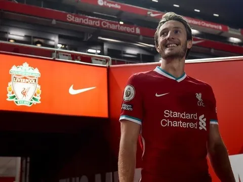 Gần 4 tháng trời vẫn chưa ra mắt, tân binh Liverpool phá vỡ im lặng
